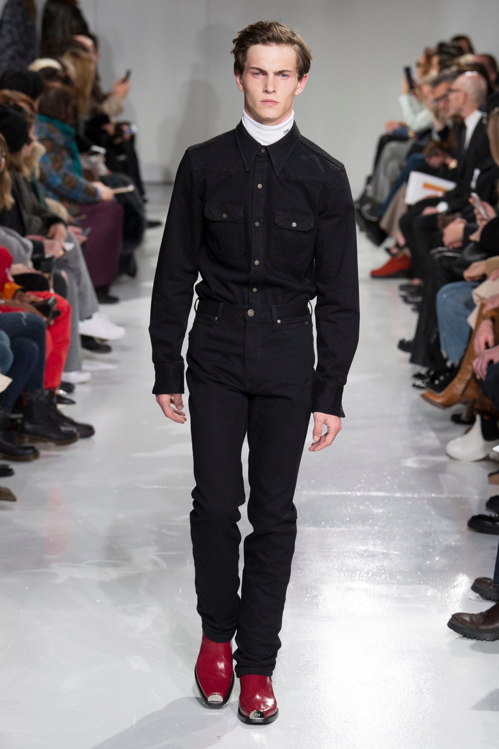 CALVIN KLEIN 205W39NYC F/W 17 Menswear Look 32
