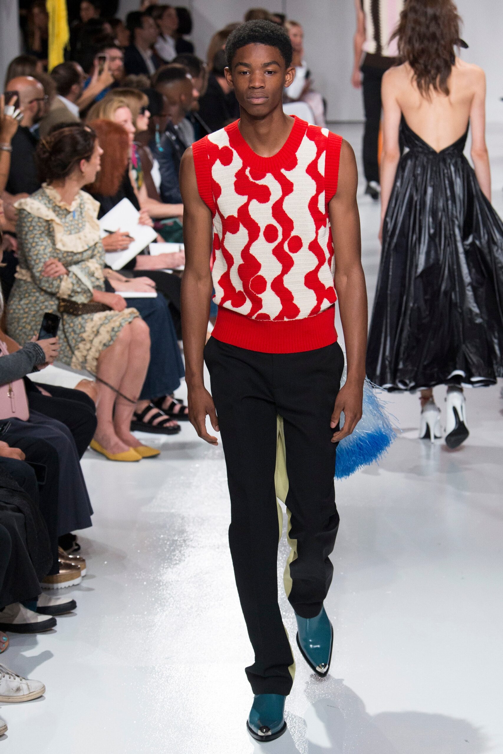CALVIN KLEIN 205W39NYC S/S 18 Look 54