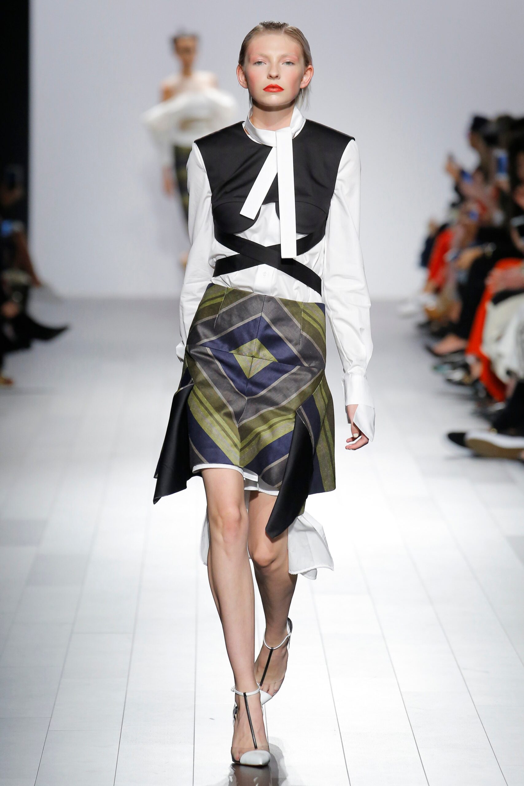 Bibhu Mohapatra S/S 18 Look 22