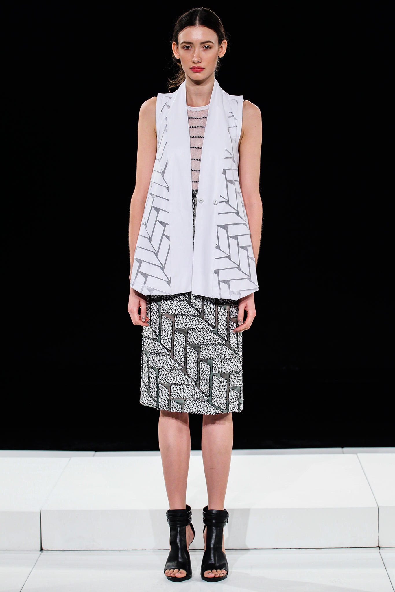 white unknown sleeveless open-front structured abstract layered vest