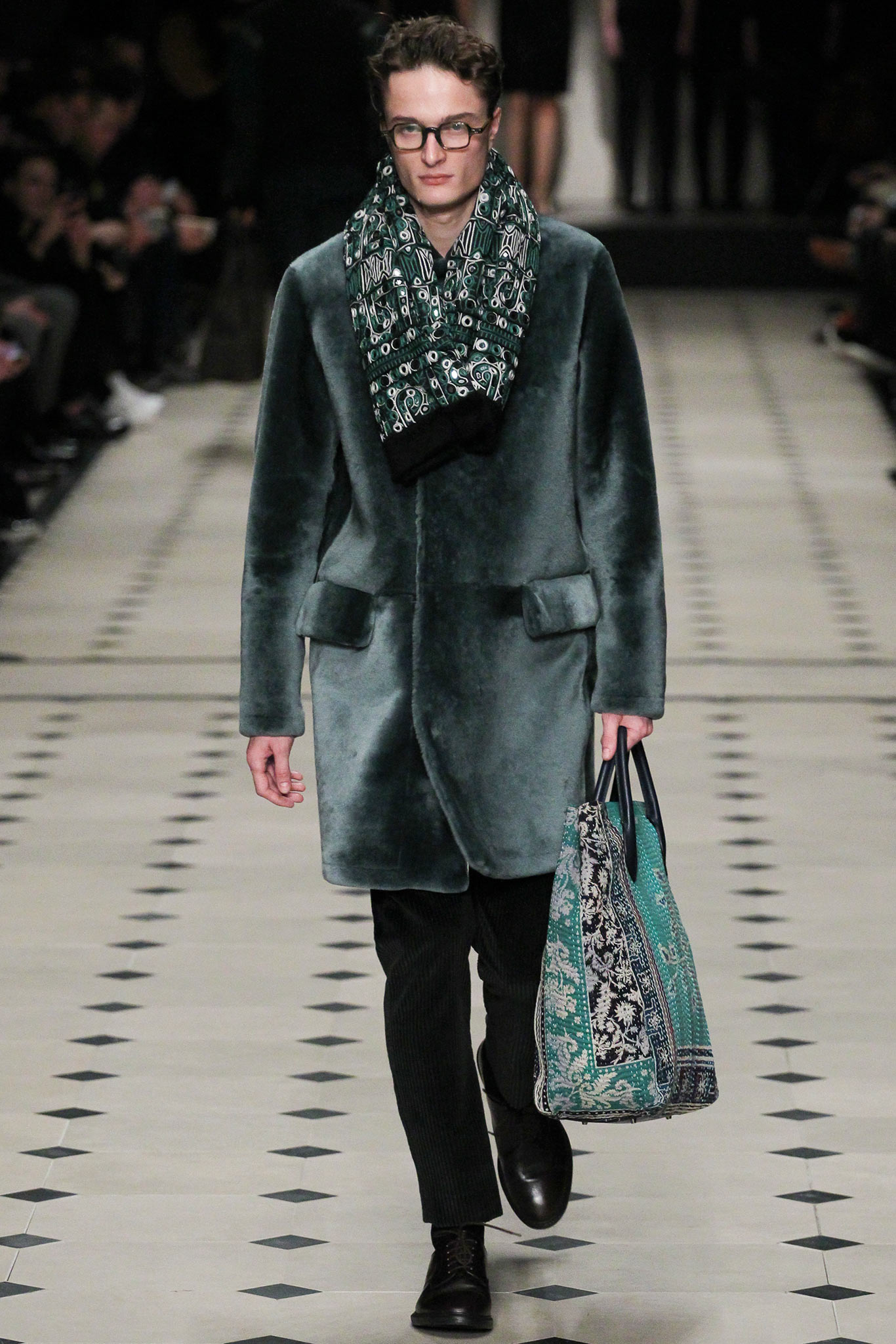 Burberry F/W 15 Menswear Look 195
