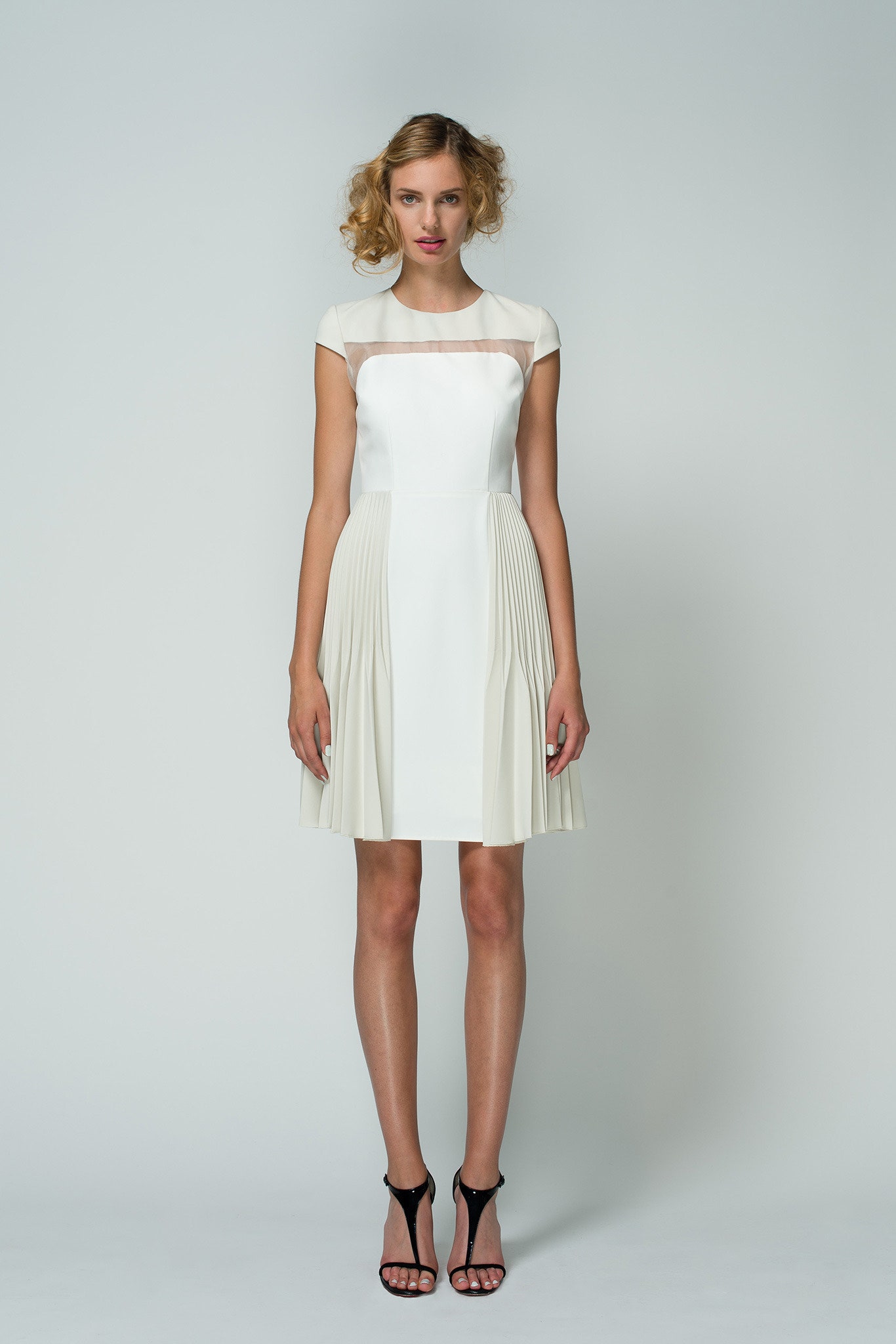 Bibhu Mohapatra Resort 15 Look 1