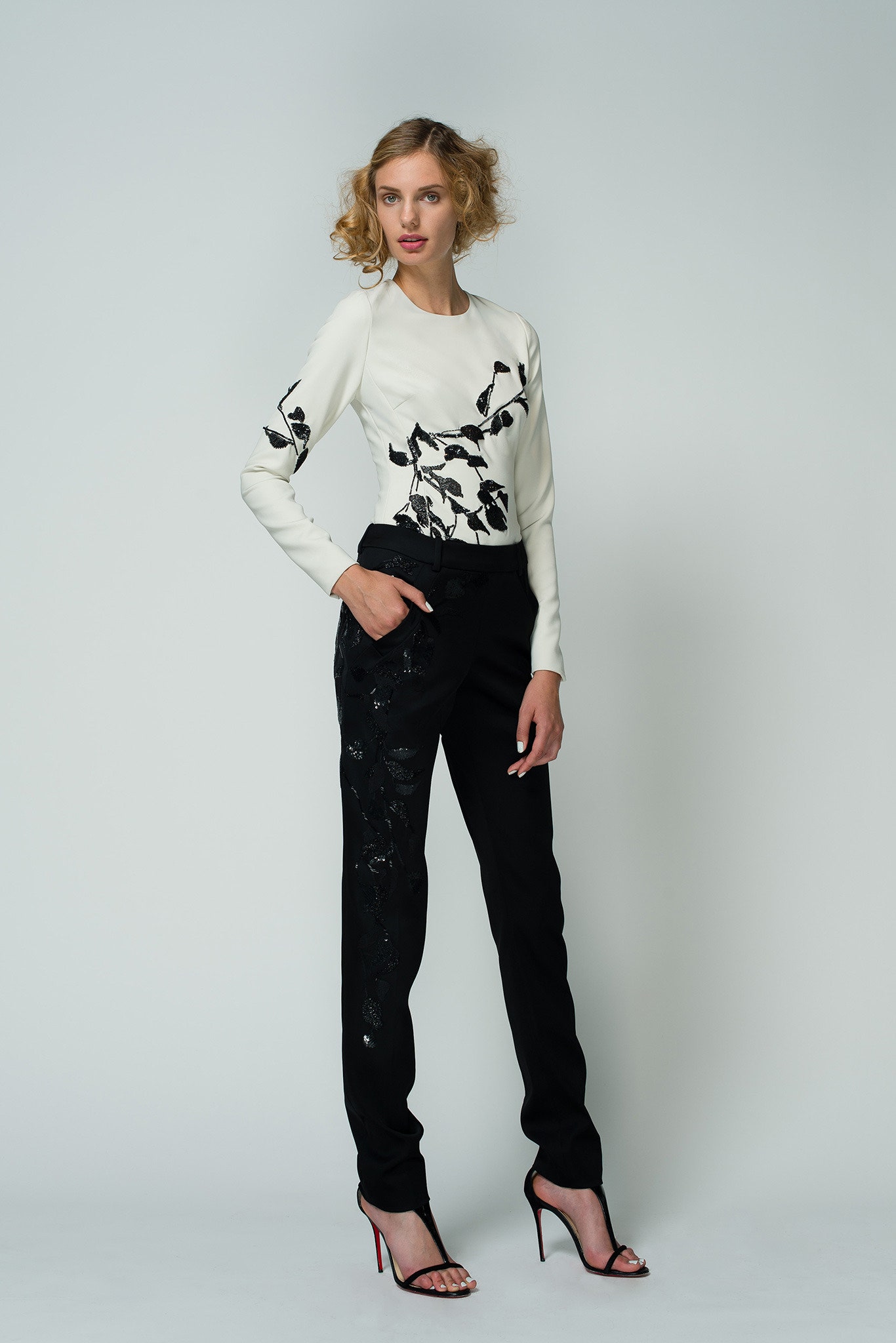 Bibhu Mohapatra Resort 15 Look 25