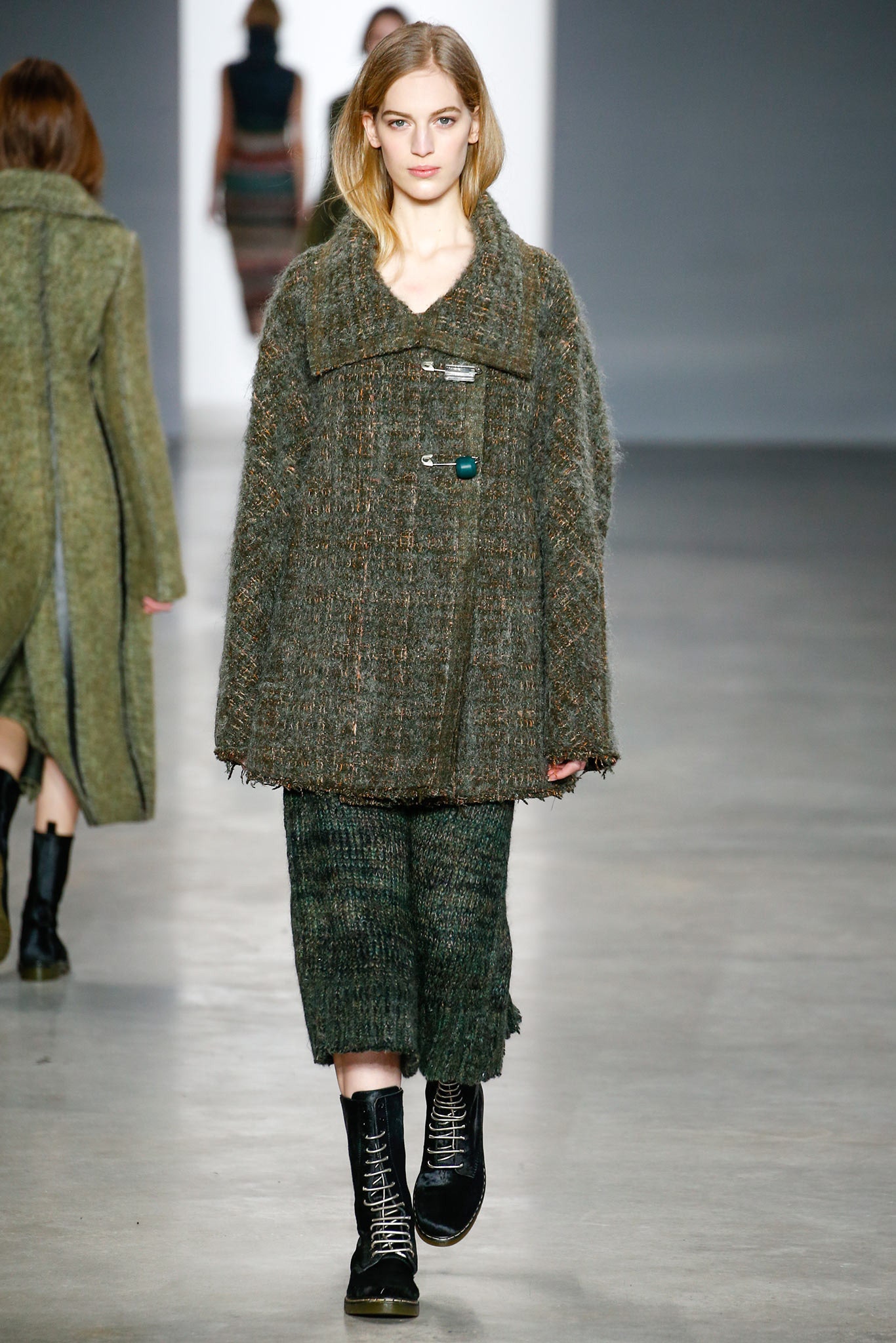 Calvin Klein Collection F/W 14 Look 155