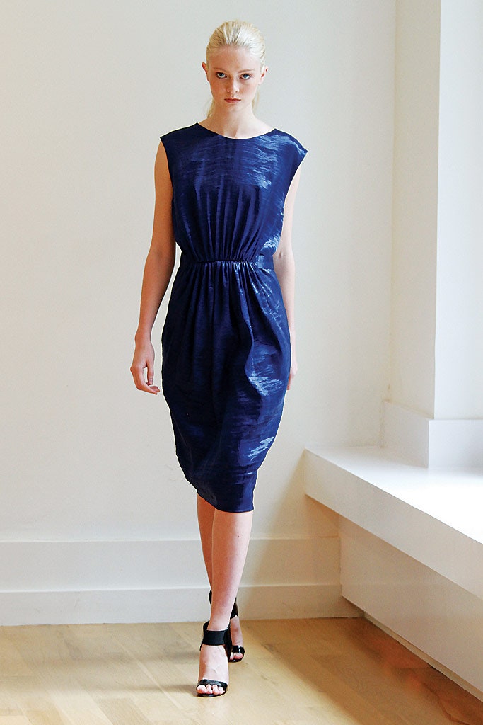 Bill Blass Resort 11 Look 111