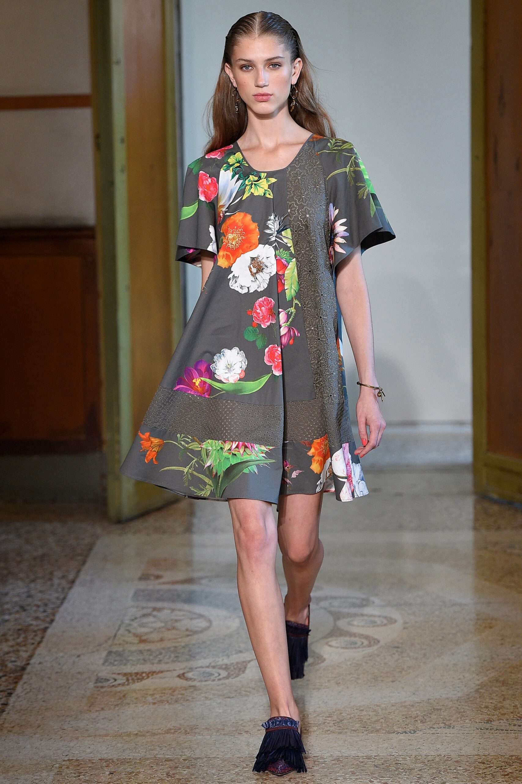 Blumarine S/S 17 Look 44