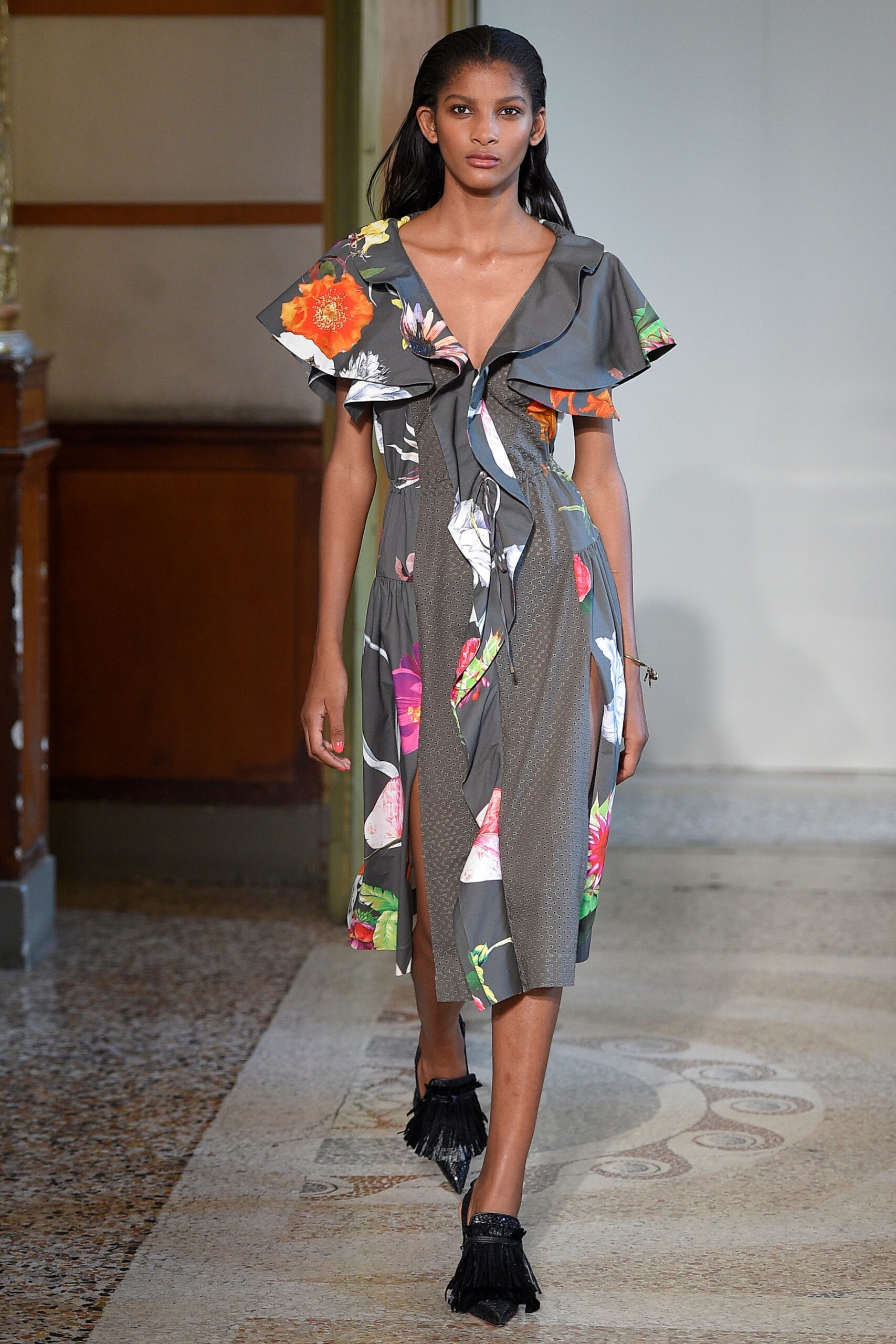Blumarine S/S 17 Look 73