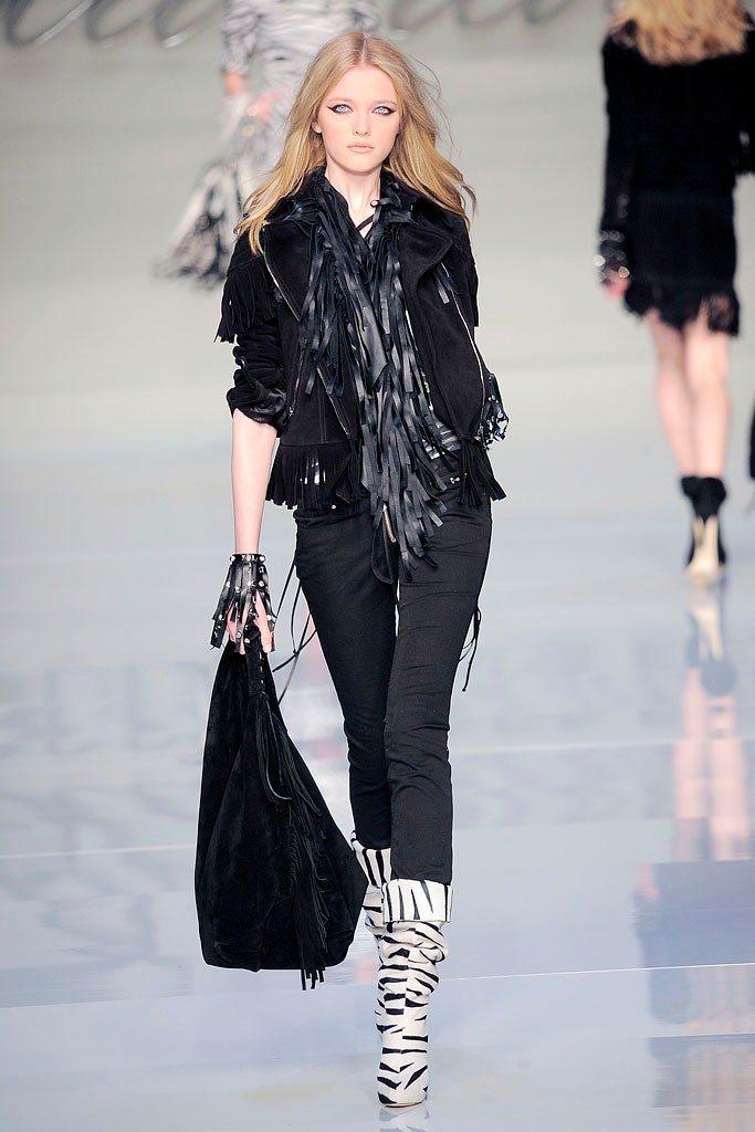 Blumarine F/W 10 Look 60