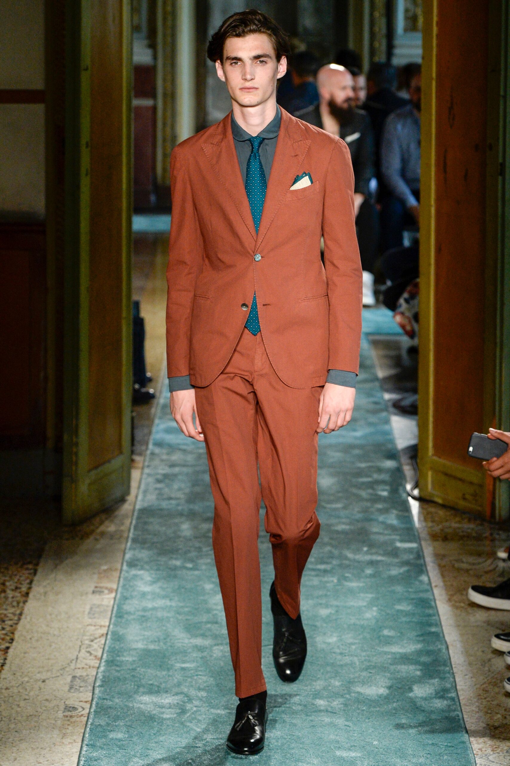 Boglioli S/S 17 Menswear Look 86
