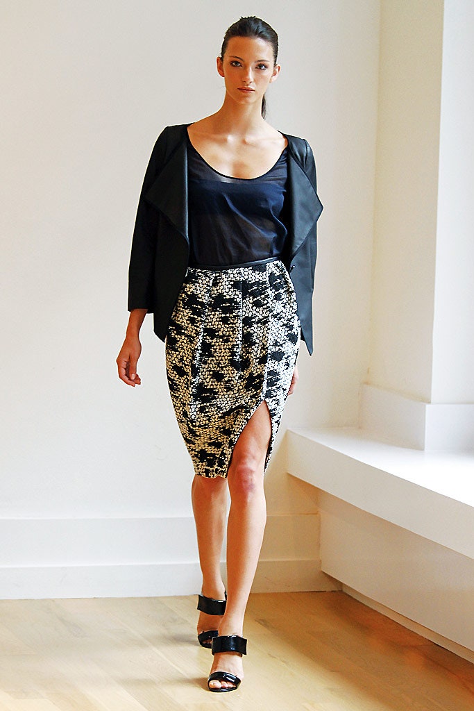 Bill Blass Resort 11 Look 37