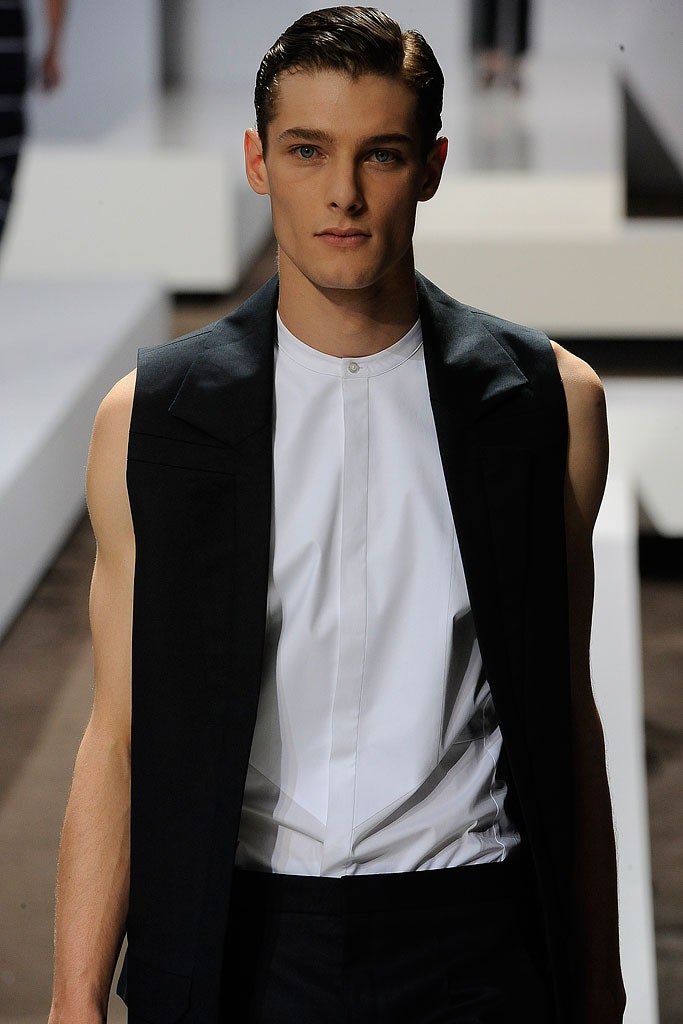 Boss S/S 10 Menswear Look 124