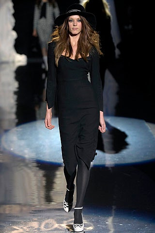 Betsey Johnson F/W 07 Look 192