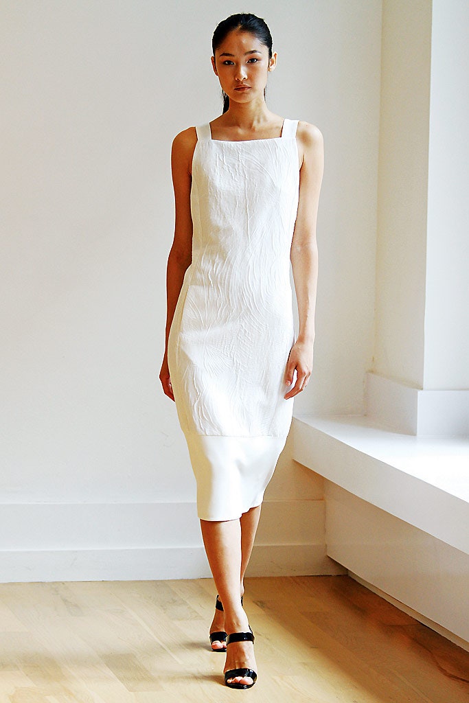 Bill Blass Resort 11 Look 69