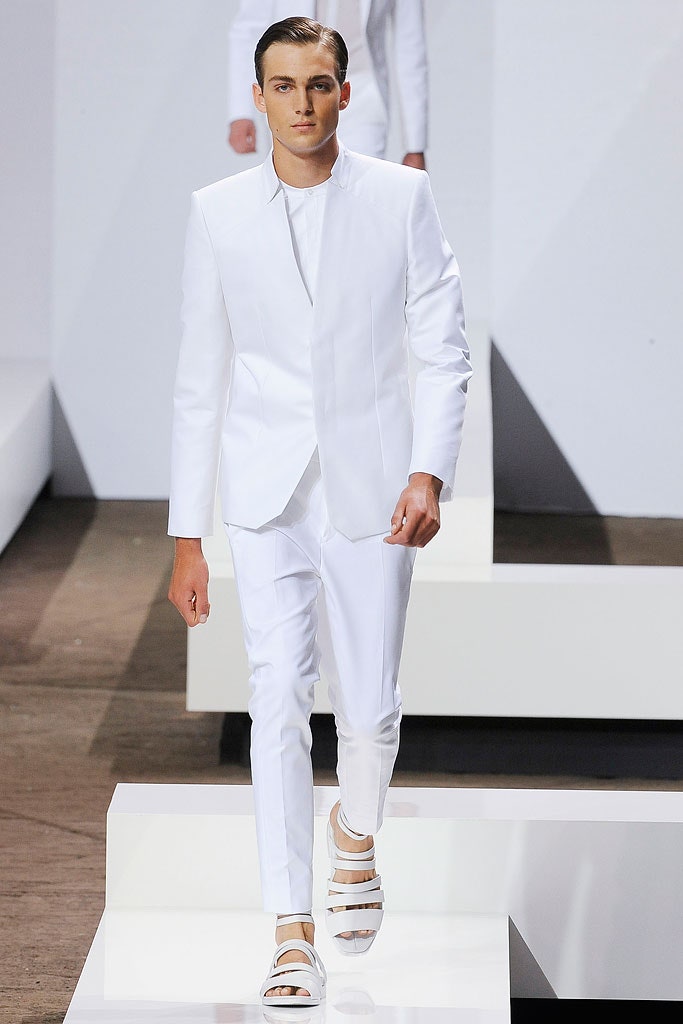 Boss S/S 10 Menswear Look 1