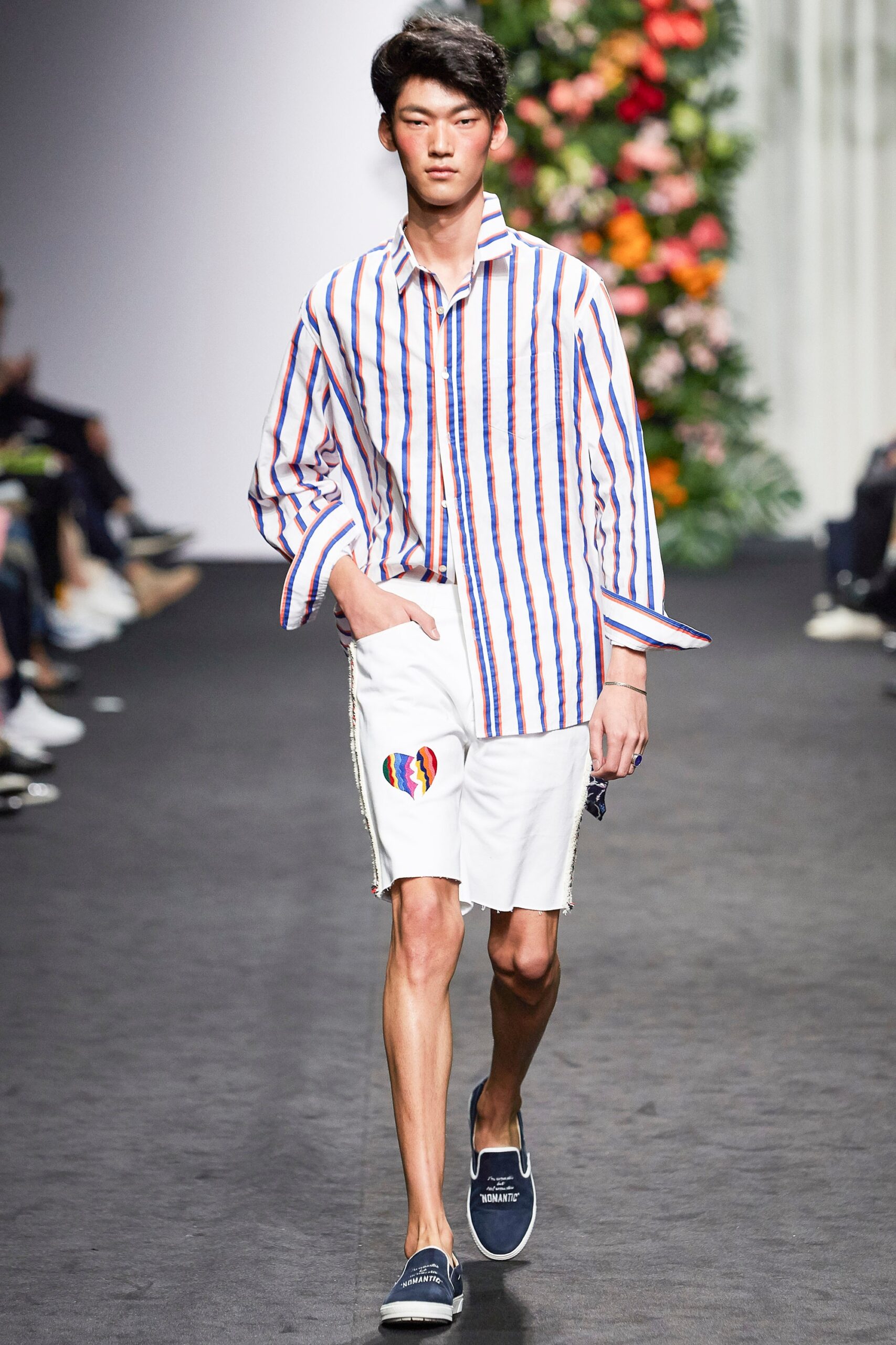 Beyond Closet Seoul S/S 16 Look 122
