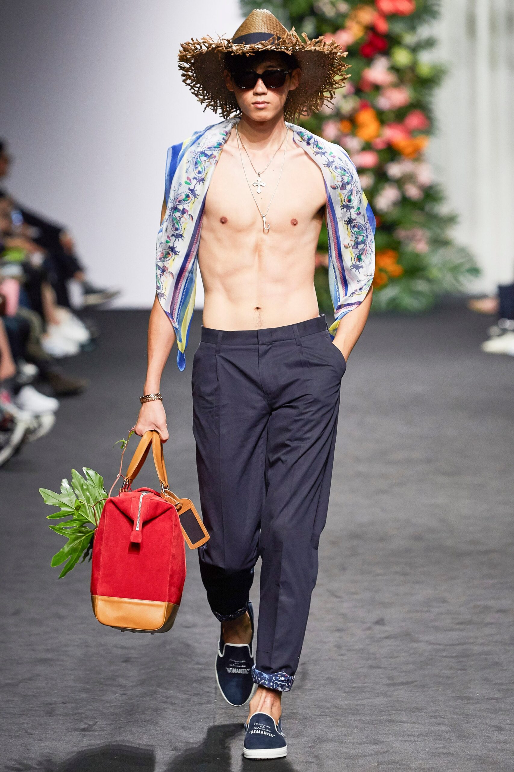 Beyond Closet Seoul S/S 16 Look 289