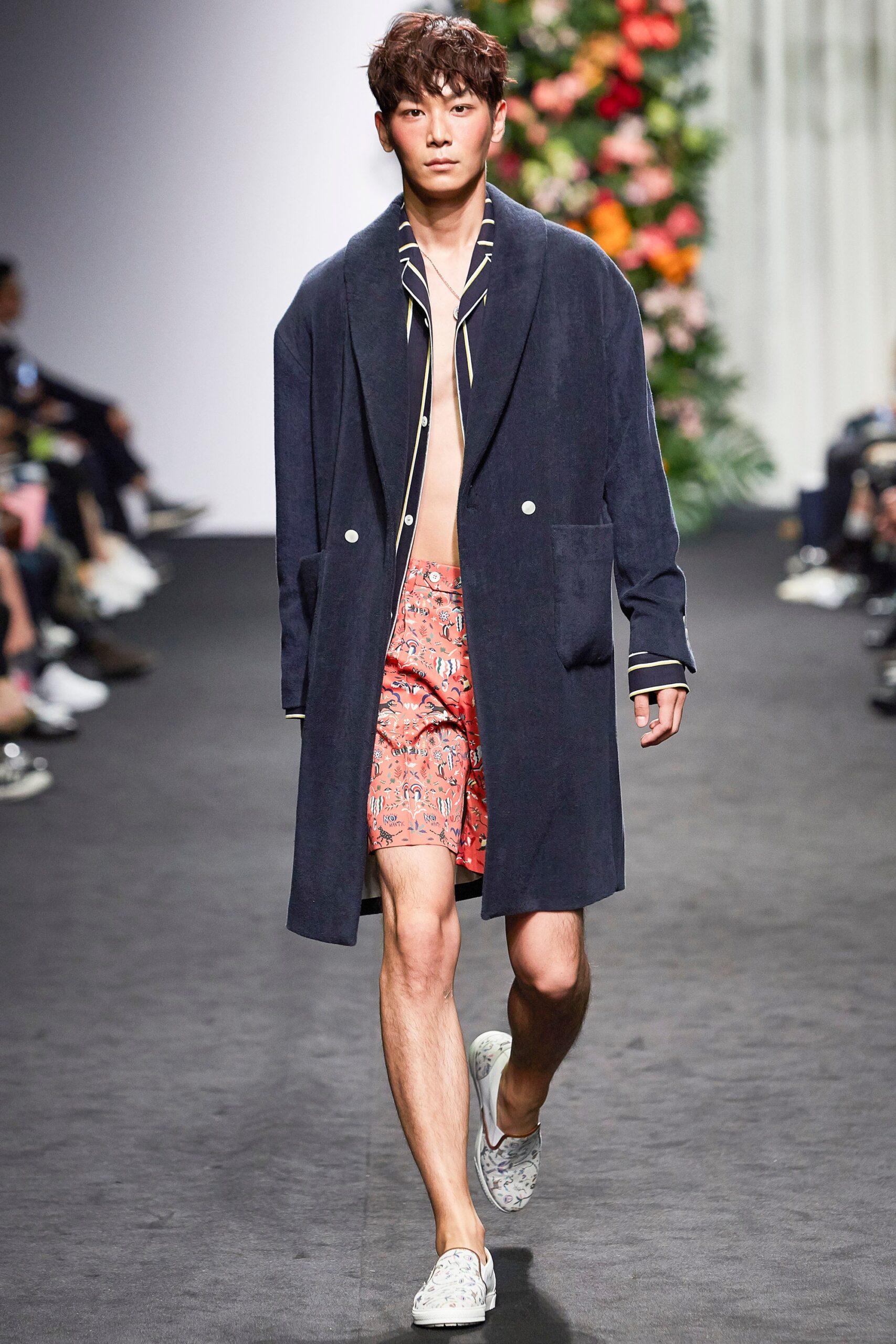 Beyond Closet Seoul S/S 16 Look 327