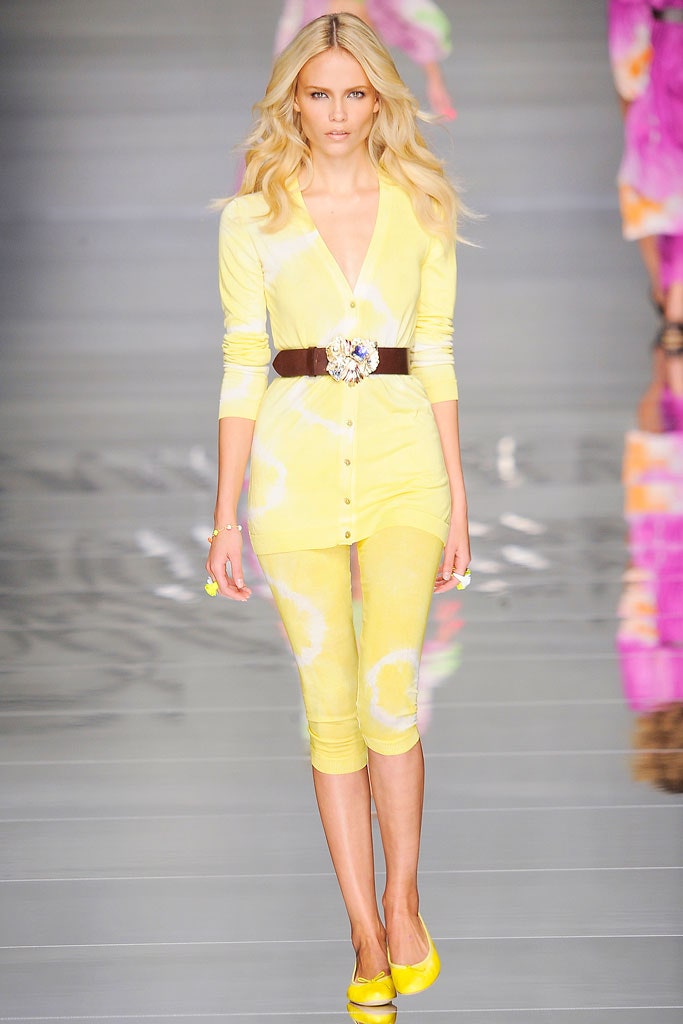 yellow knit long-sleeve v-neck fitted printed buttoned cardigan