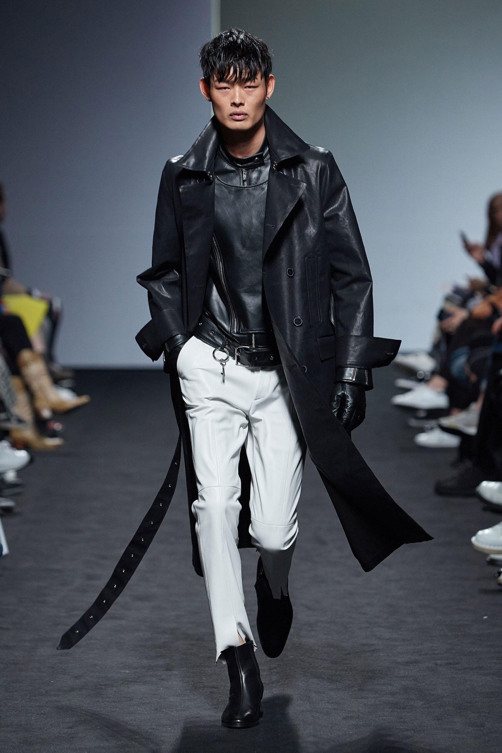 Blindness Seoul F/W 16 Look 52