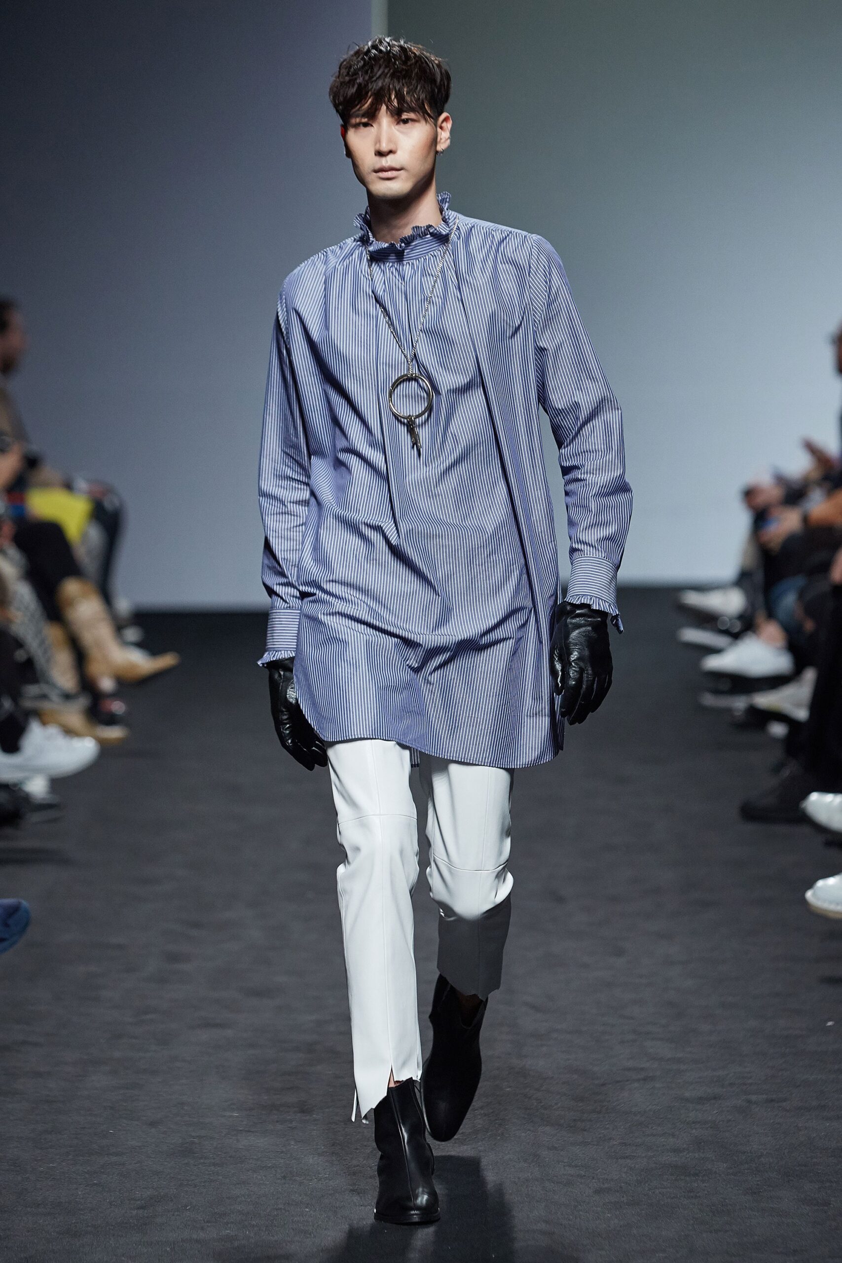 Blindness Seoul F/W 16 Look 91