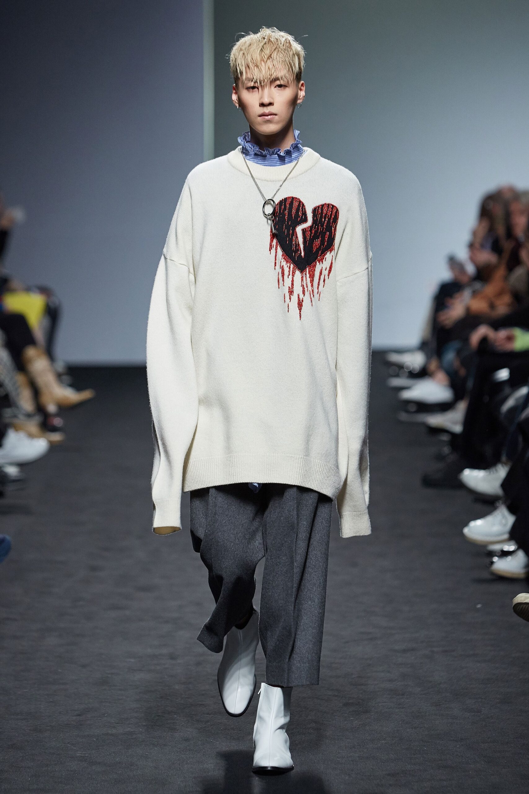 Blindness Seoul F/W 16 Look 106