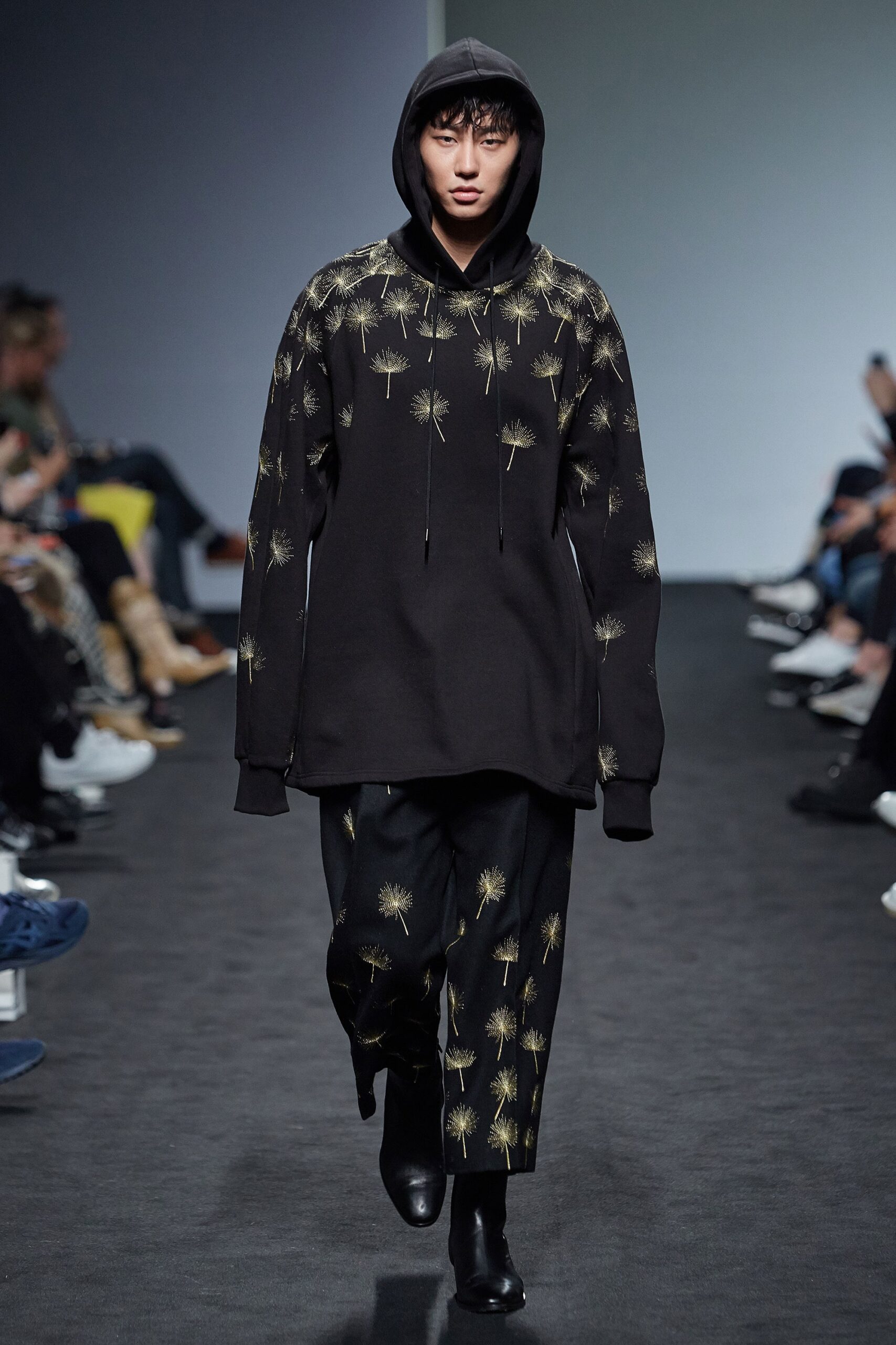Blindness Seoul F/W 16 Look 187