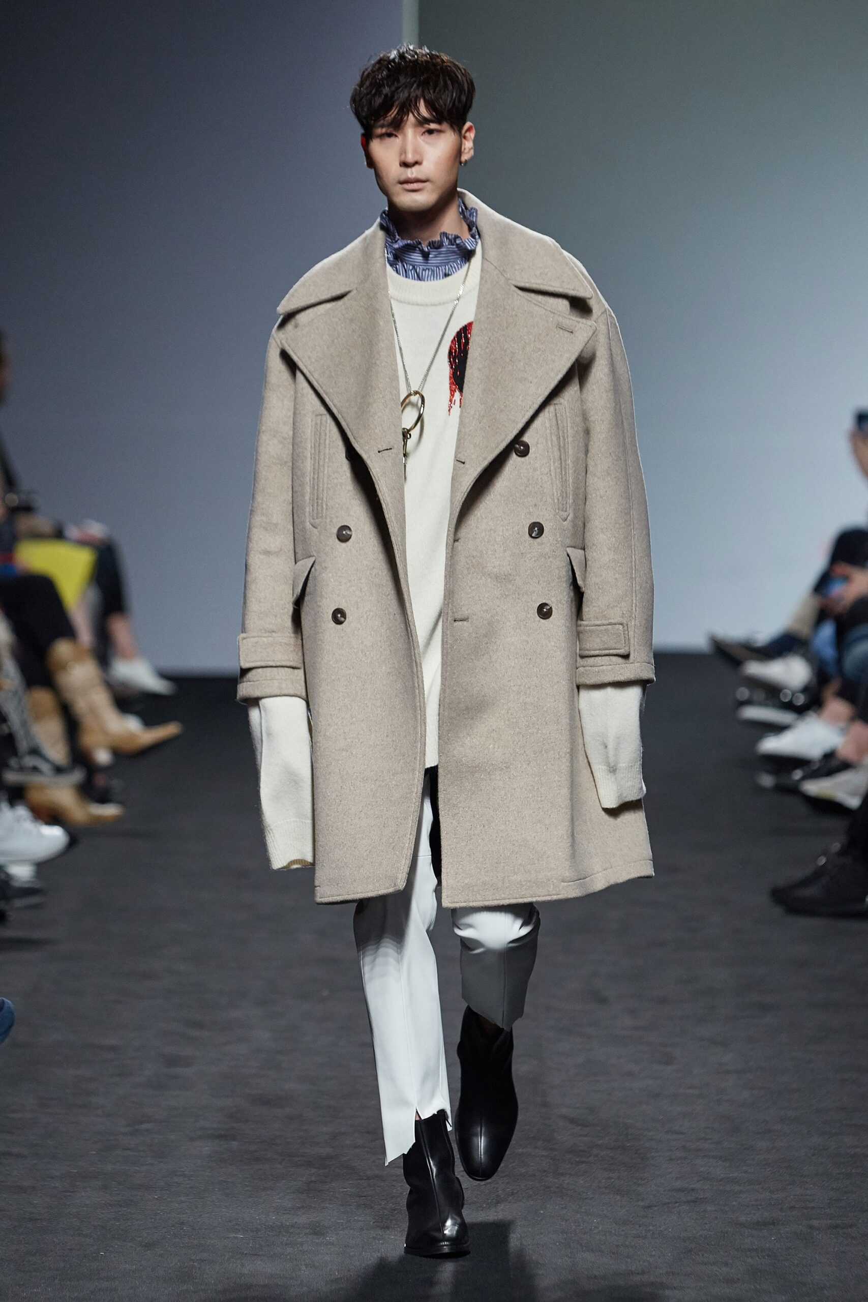 Blindness Seoul F/W 16 Look 204