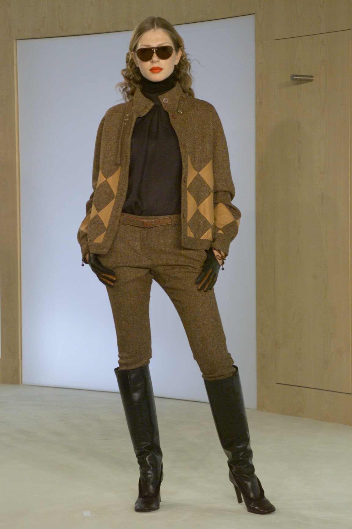 Bottega Veneta F/W 00 Look 43