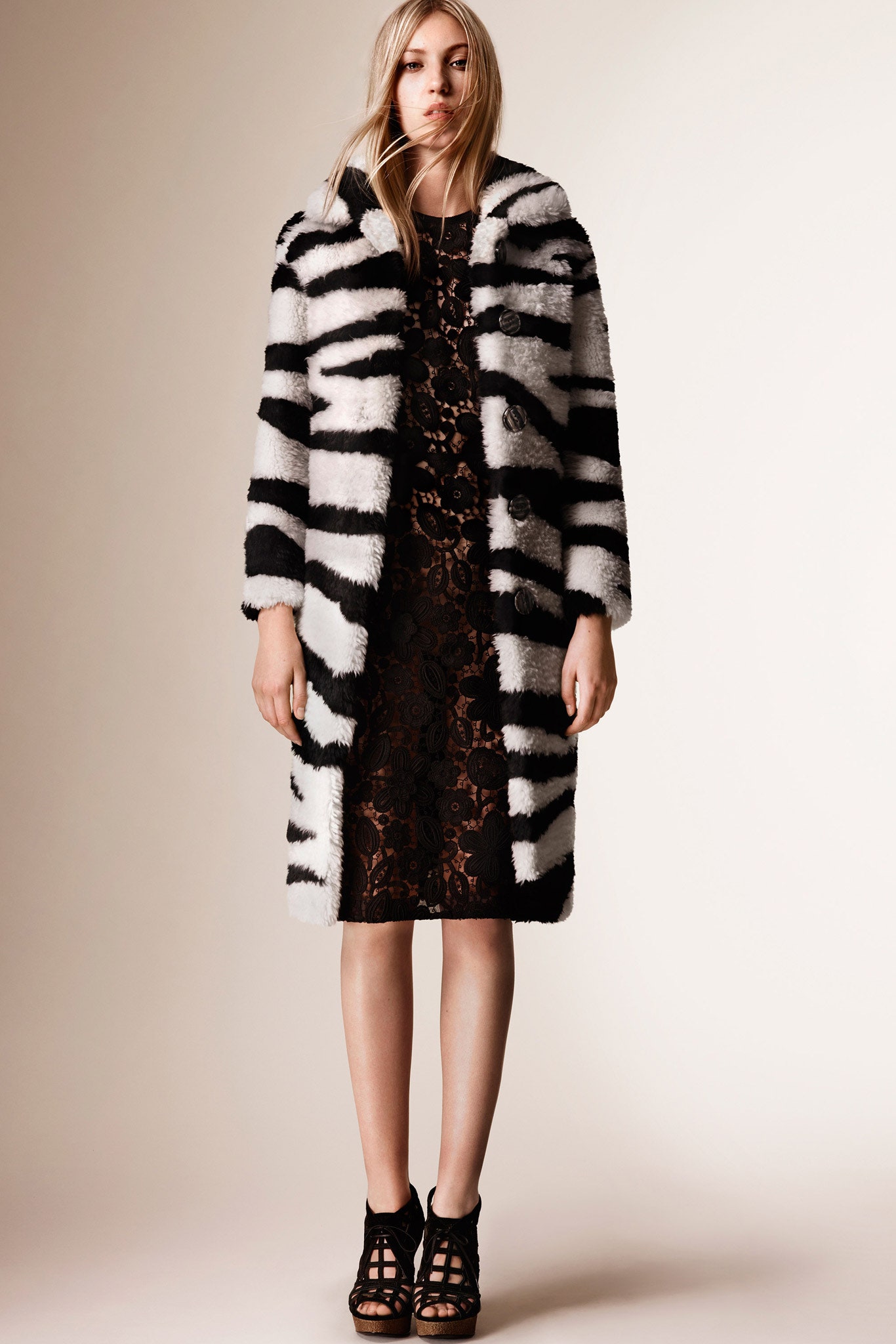 Burberry Resort 16 Look 46