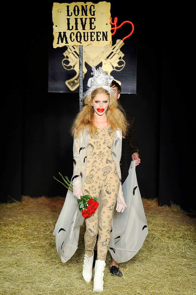 Betsey Johnson F/W 10 Look 242