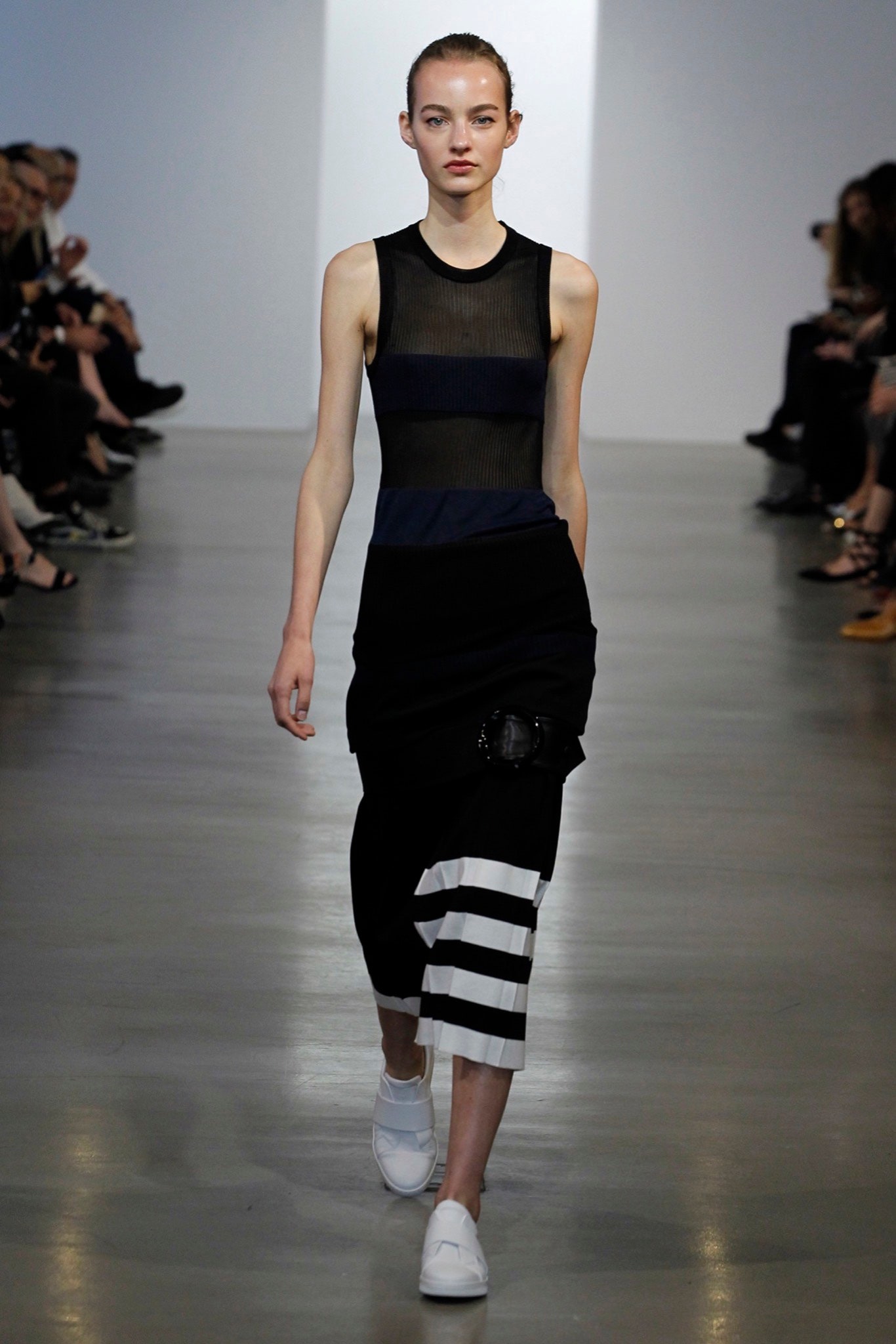 Calvin Klein Collection Resort 16 Look 1