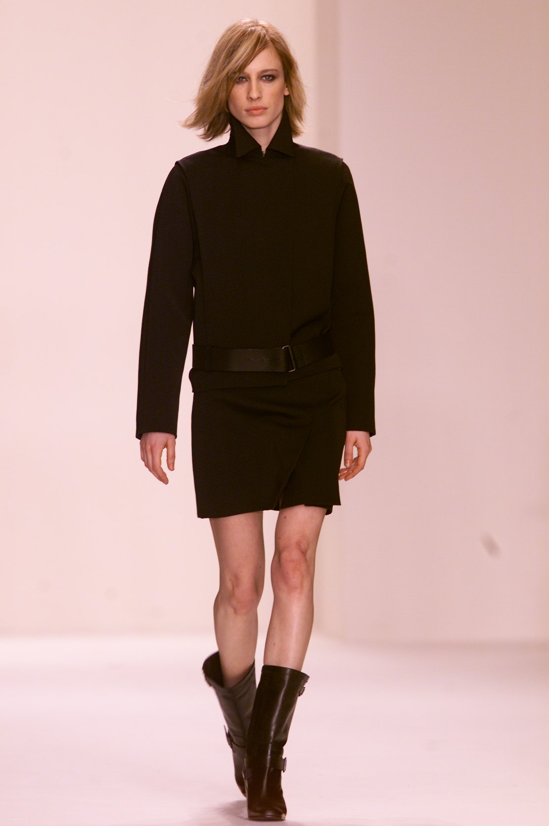 Calvin Klein Collection F/W 01 Look 9