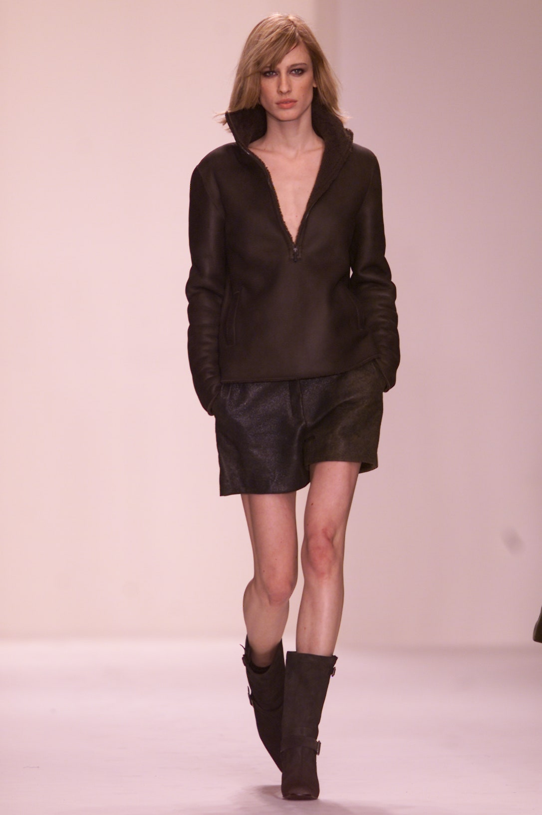 Calvin Klein Collection F/W 01 Look 91