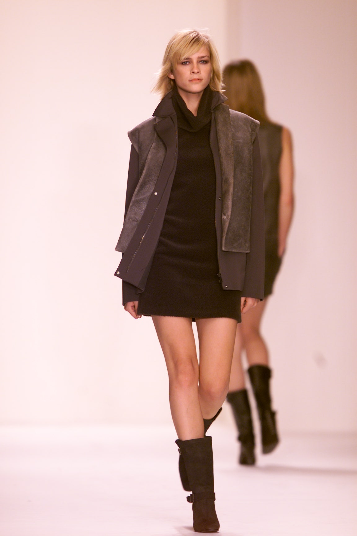 Calvin Klein Collection F/W 01 Look 124