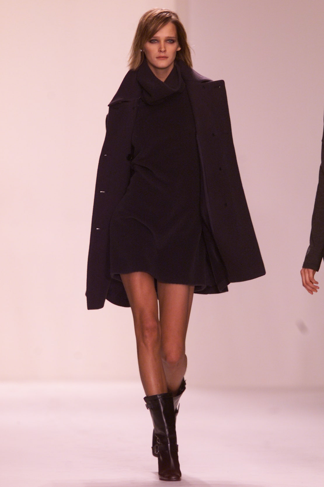 Calvin Klein Collection F/W 01 Look 144