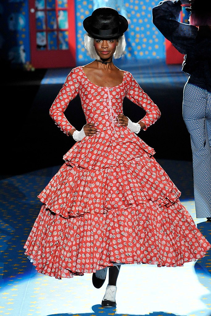 red unknown long-sleeve scoop-neck printed ruffled flowing maxi-dress