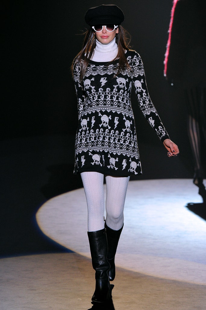 black knit long-sleeve scoop-neck fitted printed a-line mini-dress