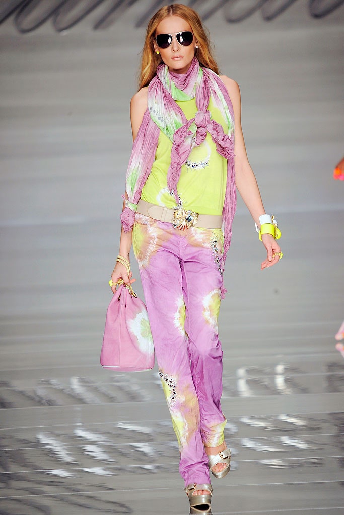 Blumarine S/S 10 Look 224