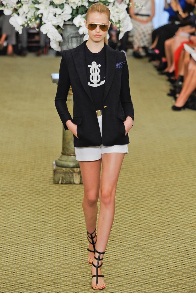 black tailored blazer with shorts