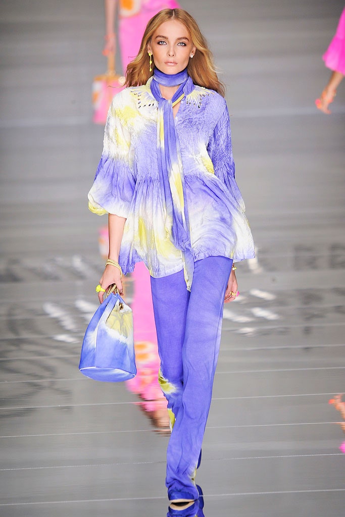 Blumarine S/S 10 Look 25