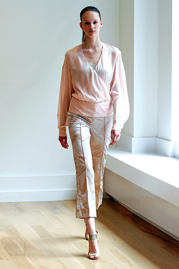 Bill Blass Resort 11 Look 89
