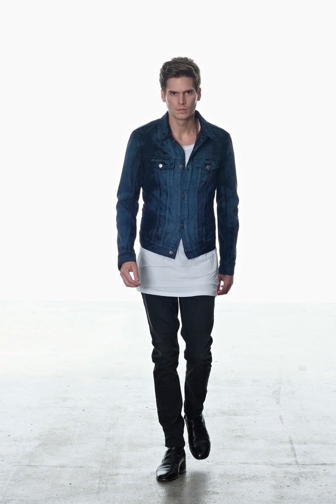 blue fitted collared jacket
