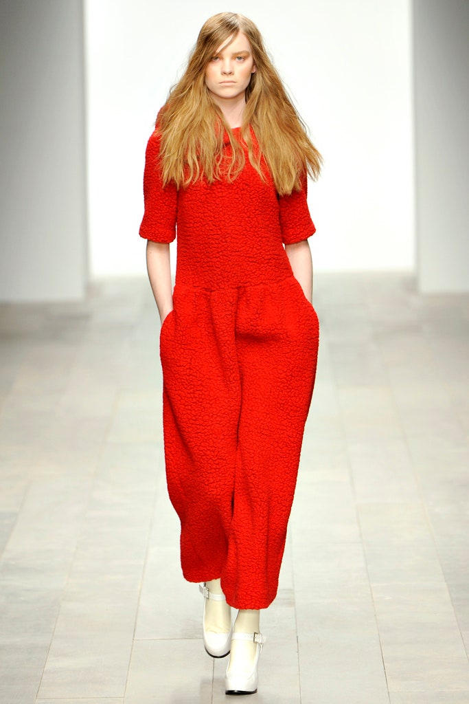 red unknown short-sleeve high-neck pockets textured maxi maxi-dress