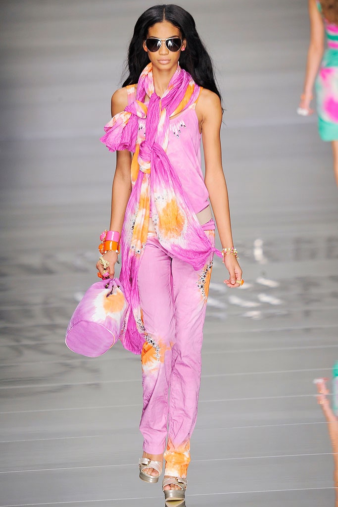 Blumarine S/S 10 Look 240