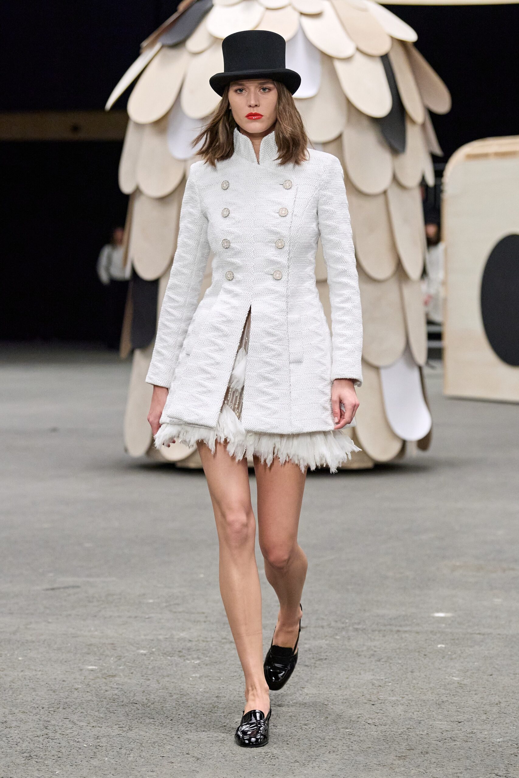 Chanel S/S 23 Couture Look 3