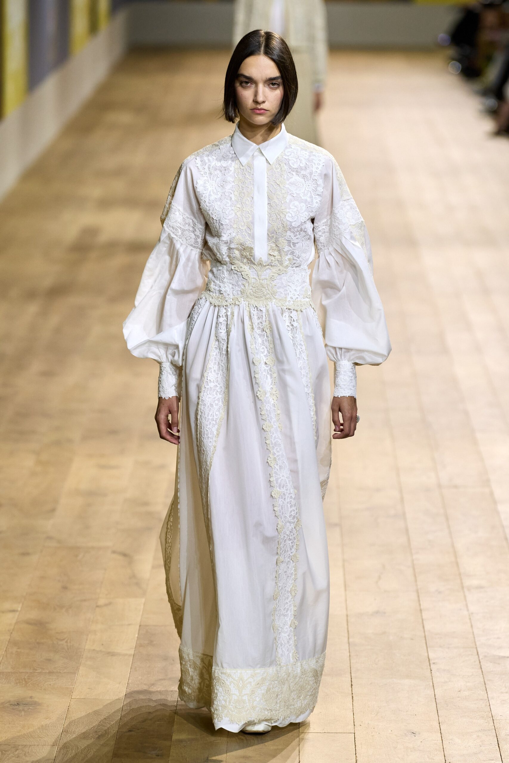 Christian Dior F/W 22 Couture Look 8