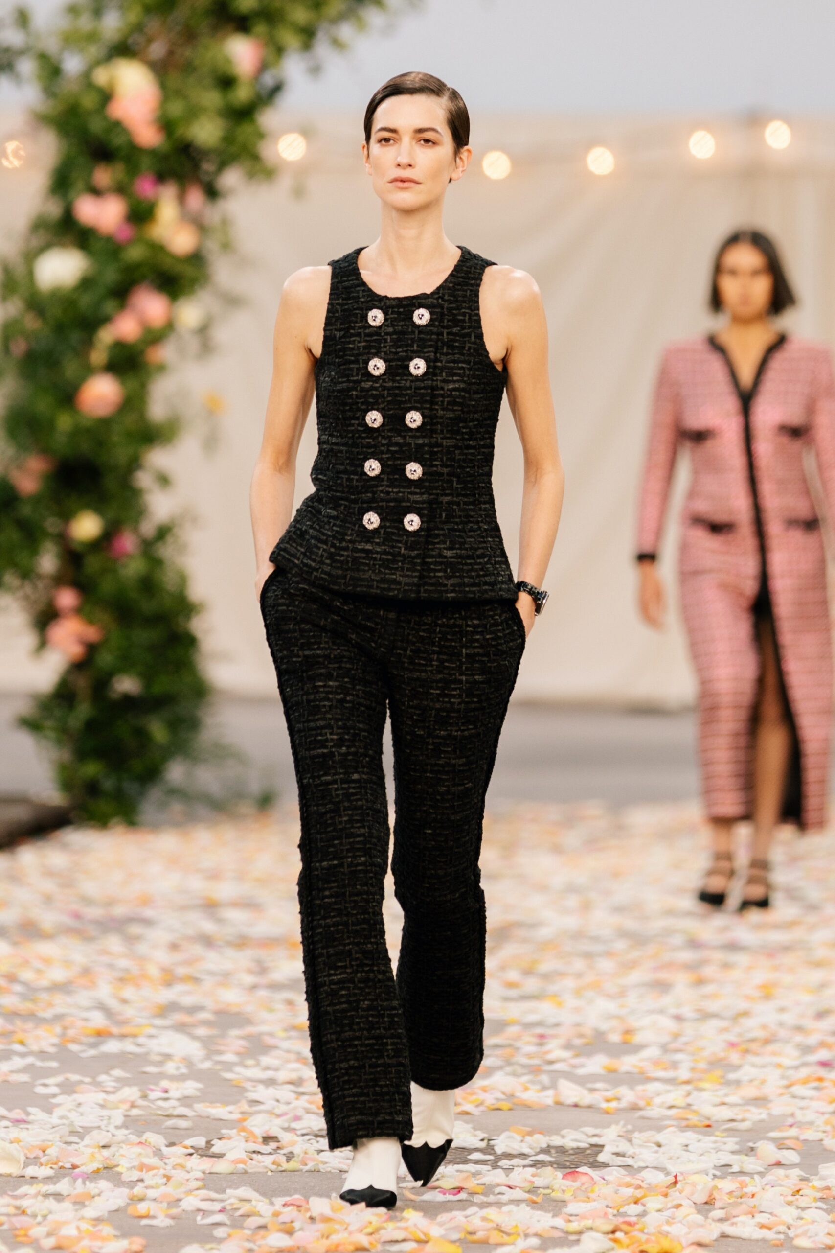 Chanel S/S 21 Couture Look 18