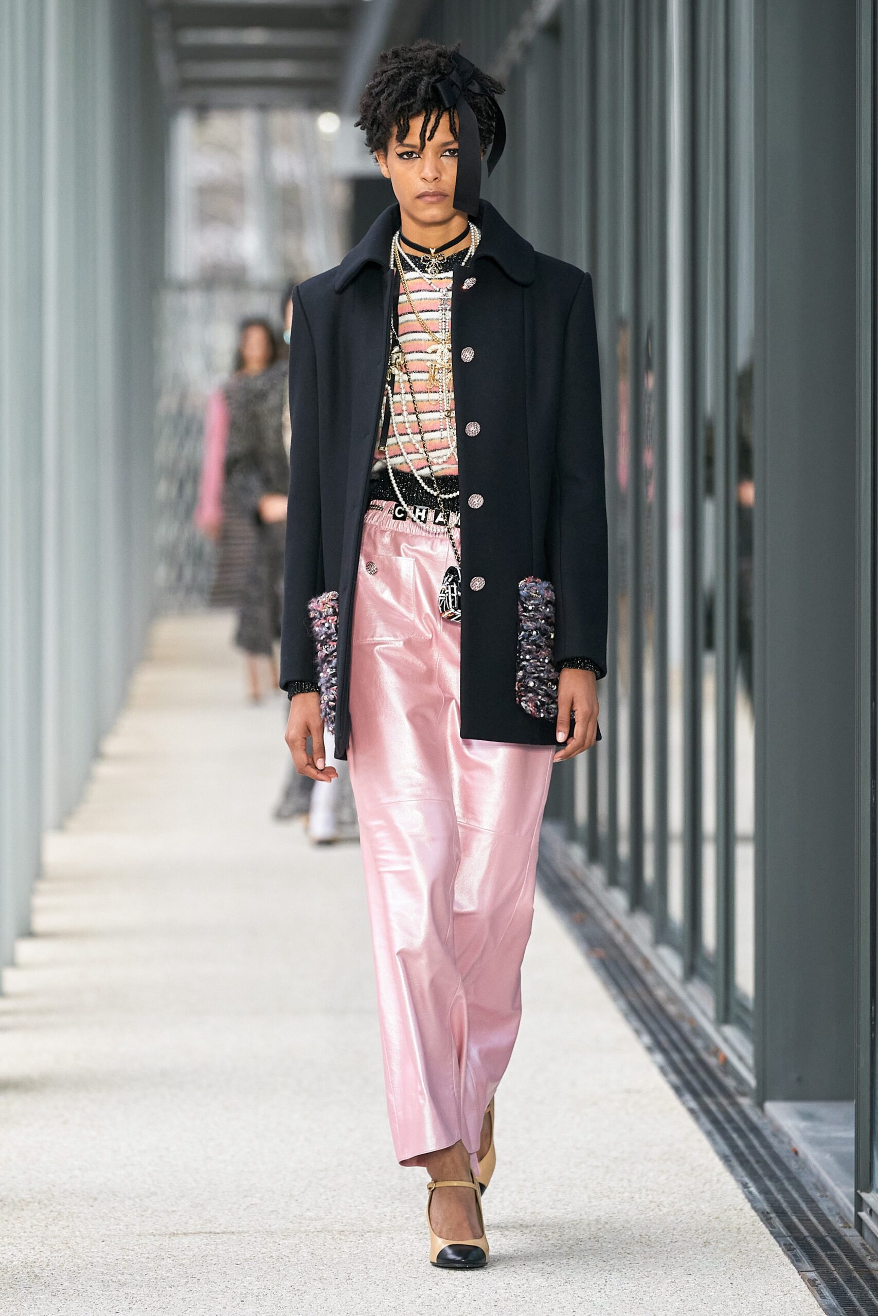 Chanel F/W 22 Look 23