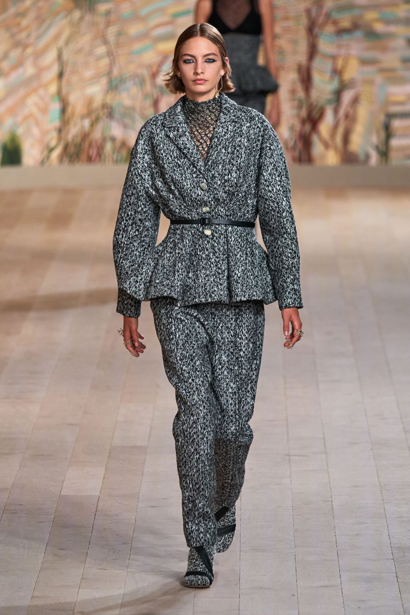 Christian Dior F/W 21 Couture Look 31