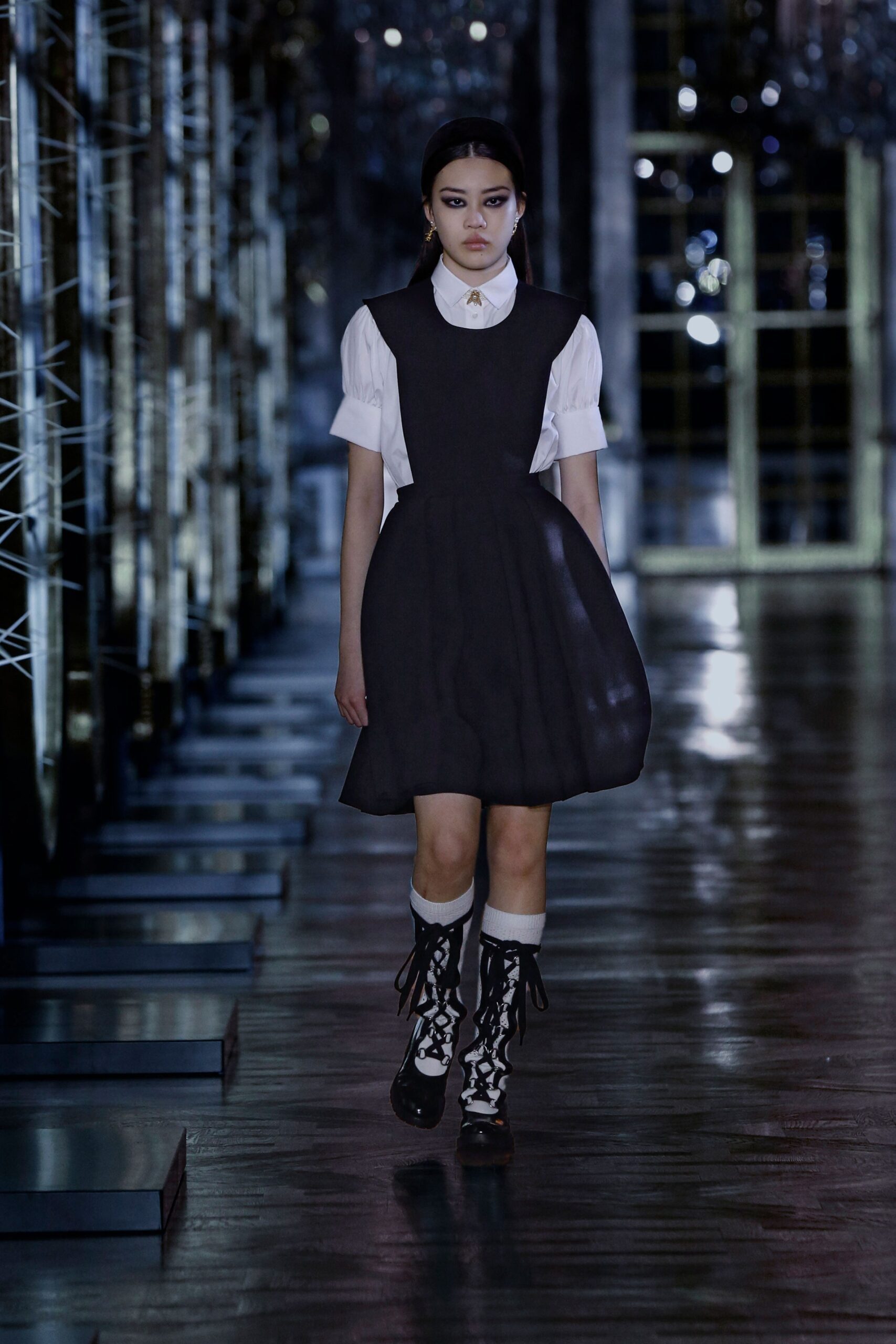 Christian Dior F/W 21 Look 27